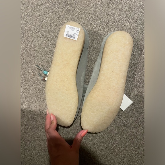 Clark’s Wallabee Beaded Shoes - Picture 7 of 9